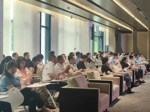 富盈策略 赋能“四链”深度融合，常态化路演助推能源产业